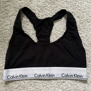 Calvin Klein Iconic Black Sports Bra